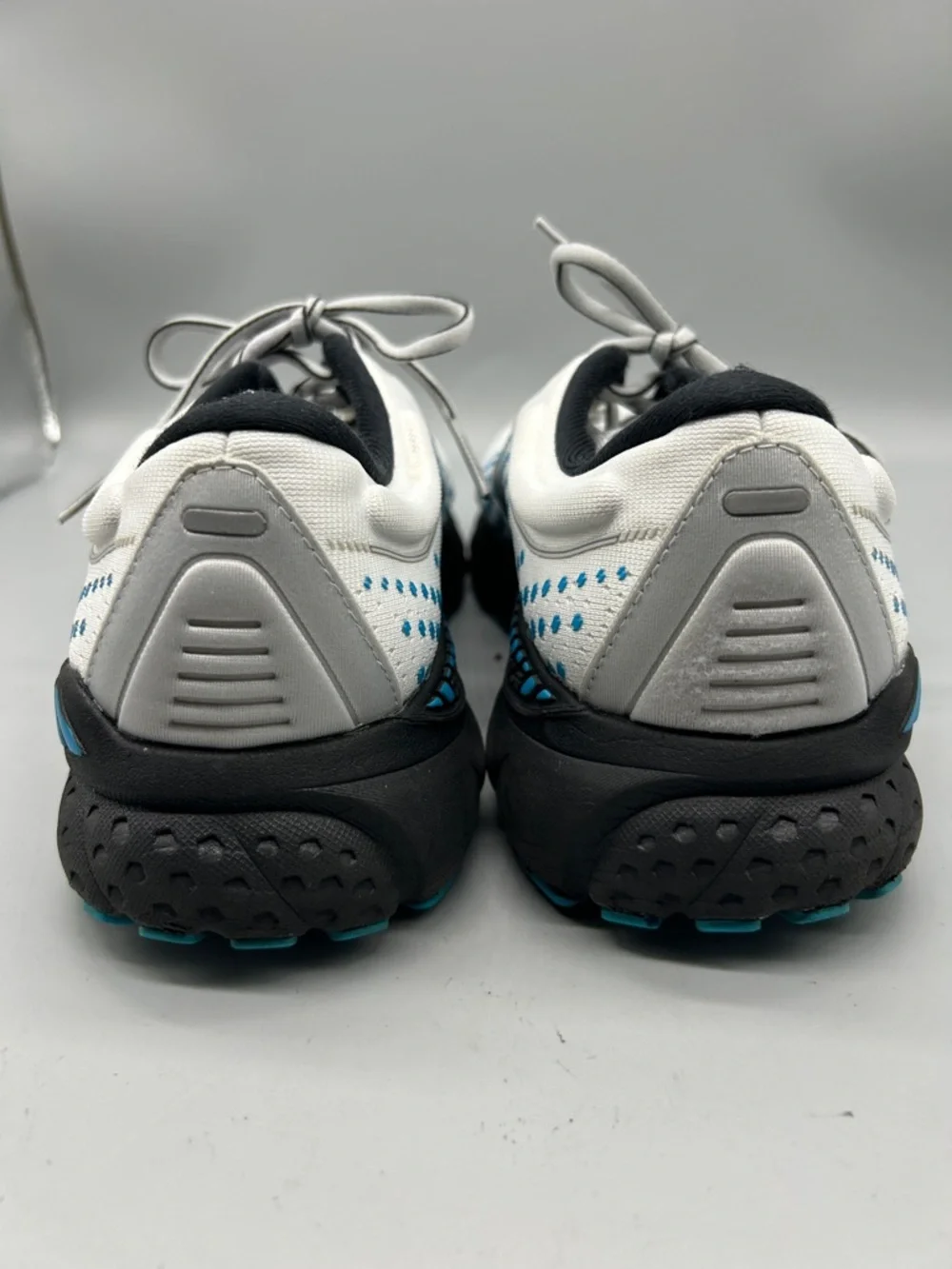 Brooks Adrenaline 21 Running Shoes